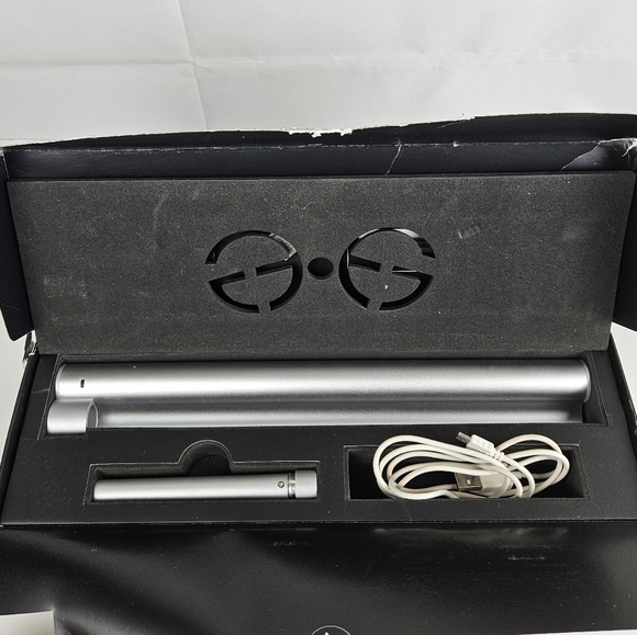 Mobee The Magic Bar Apple Keyboard Charger | Gamer Gaming Computer Technology - Picture 3 of 3